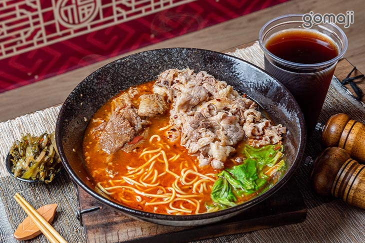 主廚推薦(2種肉的口感一次享受)