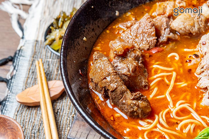 老饕吃的(2種肉的口感一 次享受)-肉部位不同