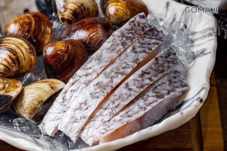 蛤蜊8顆 + 無刺鱸魚100g