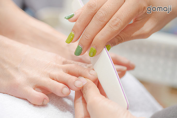 指甲油去色 + 修型 + 甲面處理