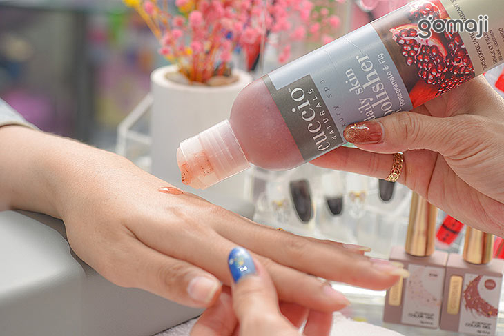 手部去角質柔嫩護理(至手腕)