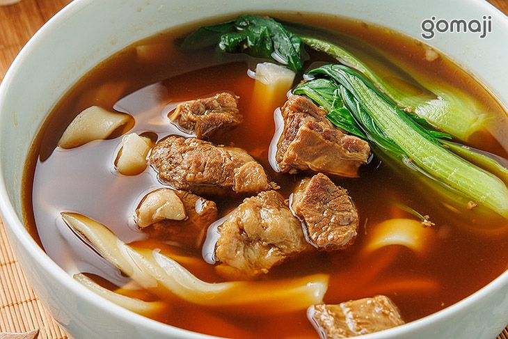 牛肉刀削麵