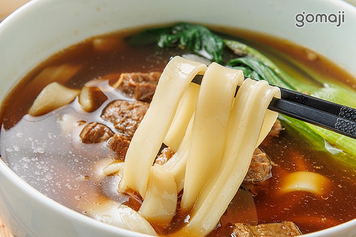 牛肉刀削麵