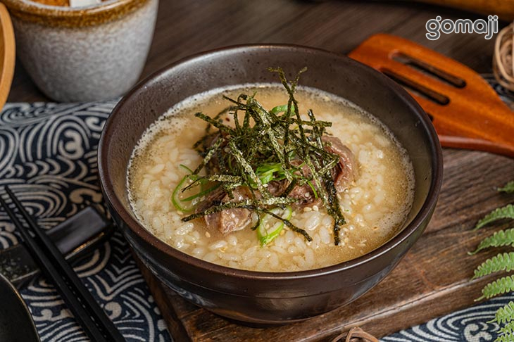 燉煮牛湯飯