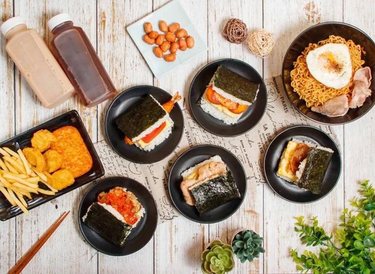 卡稱B握飯糰