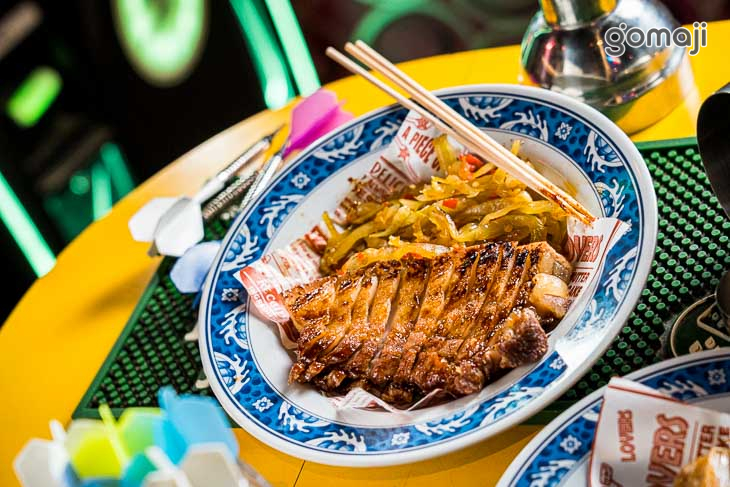 炭烤三層肉