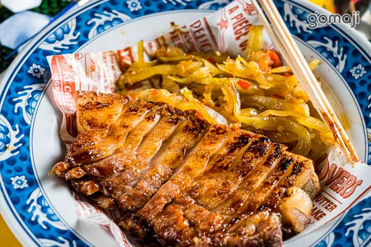 炭烤三層肉