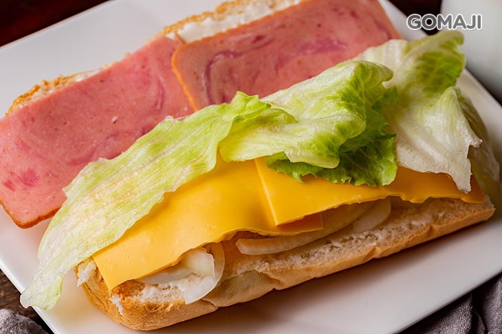 火腿起司潛艇堡