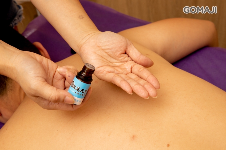 中式全身經絡油壓按摩