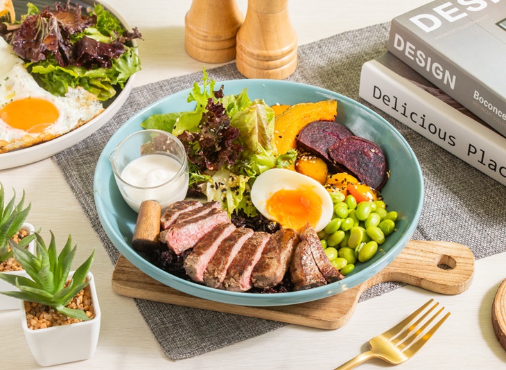 五穀黑米牛排能量碗