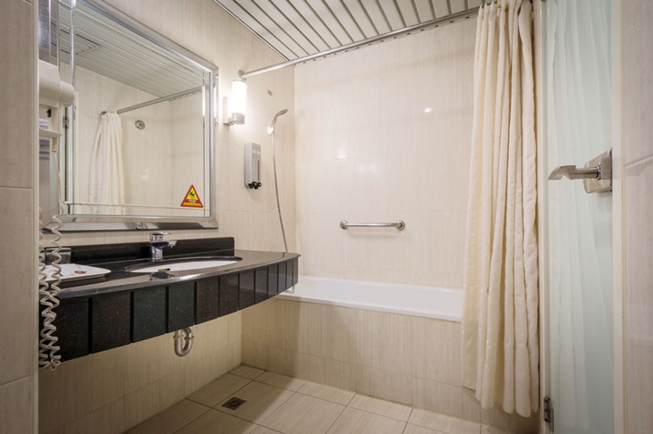 承享三人客房(中壢中正館)