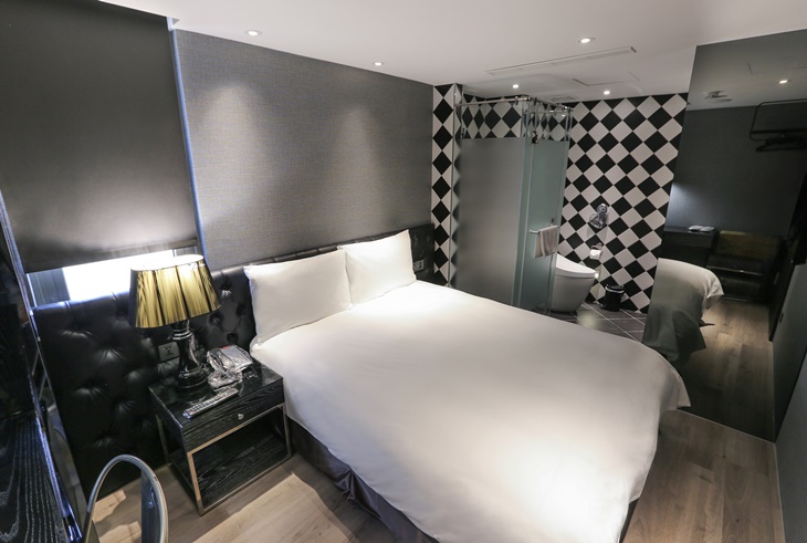 雀躍雙人客床房(無窗)(台北站前)