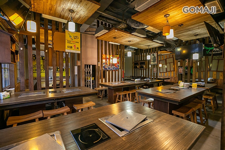 就是夯燒烤屋