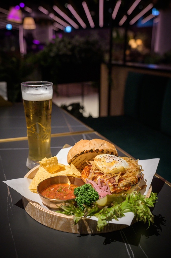 BonShot鳥巢BBQ牛肉堡