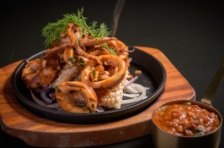 西班牙臘腸番茄燉透抽.鍋巴