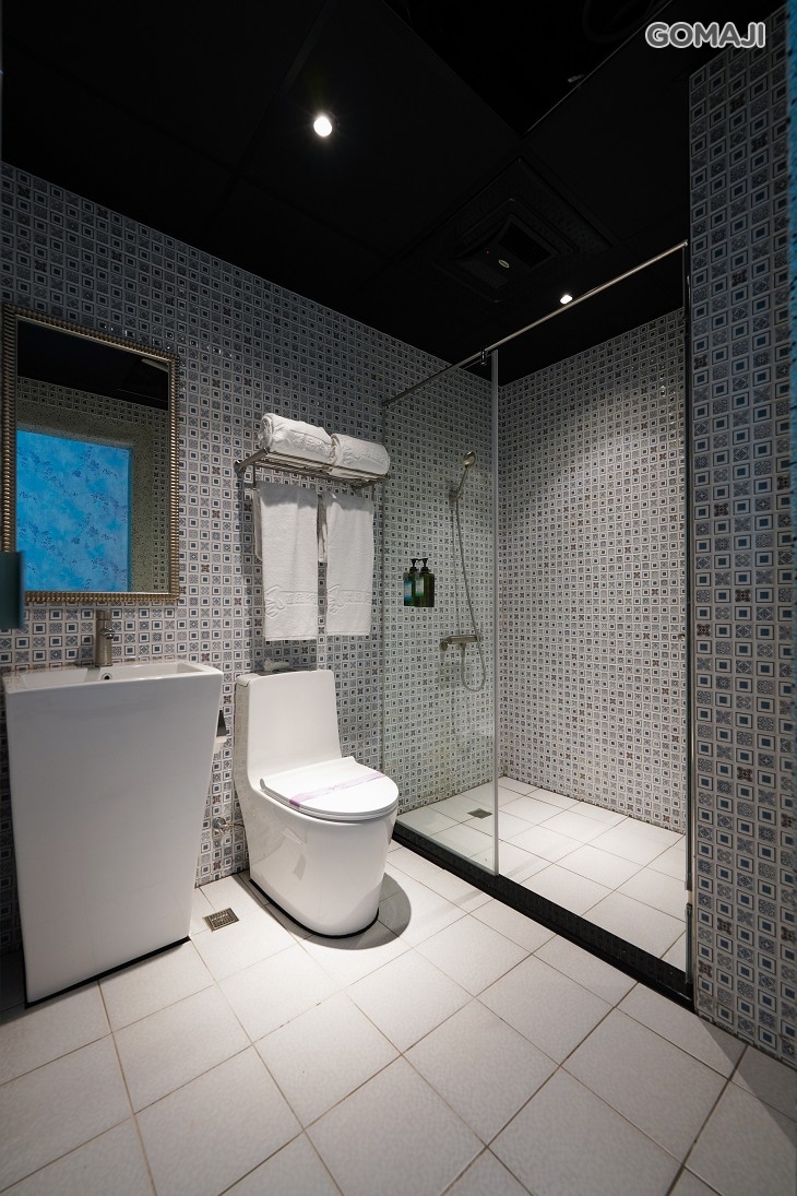 豪華商務四人套房