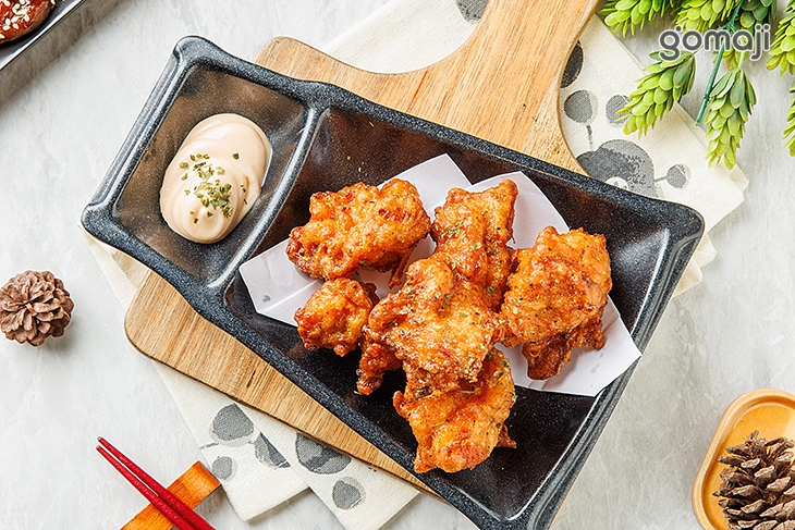 淞淯特製炸雞球