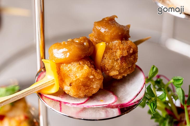 比利時薯球佐花生醬