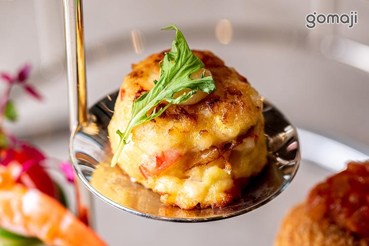 松葉蟹酥餅佐荷蘭醬