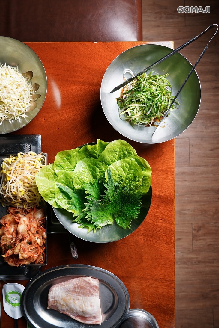 契約農家直送生菜、芝麻葉、高麗菜沙拉