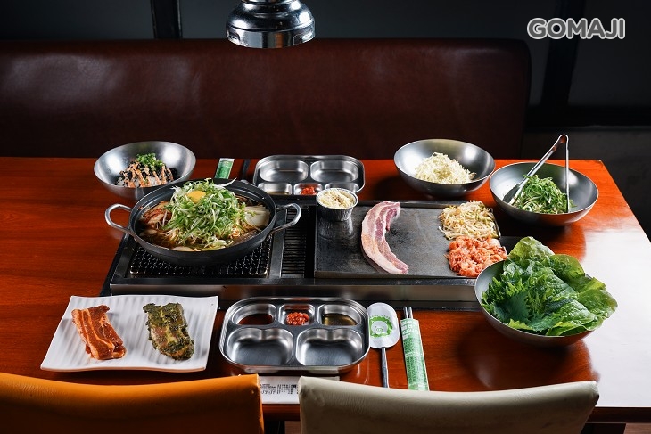 A.雙人經典飽飽套餐 