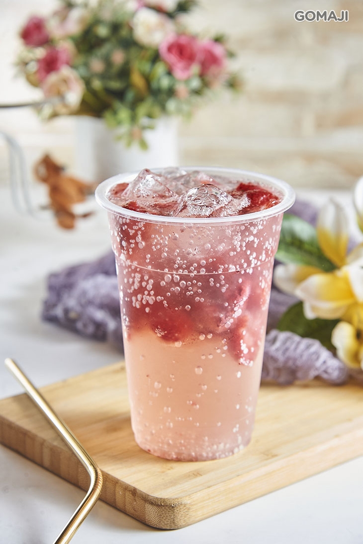 草莓氣泡飲