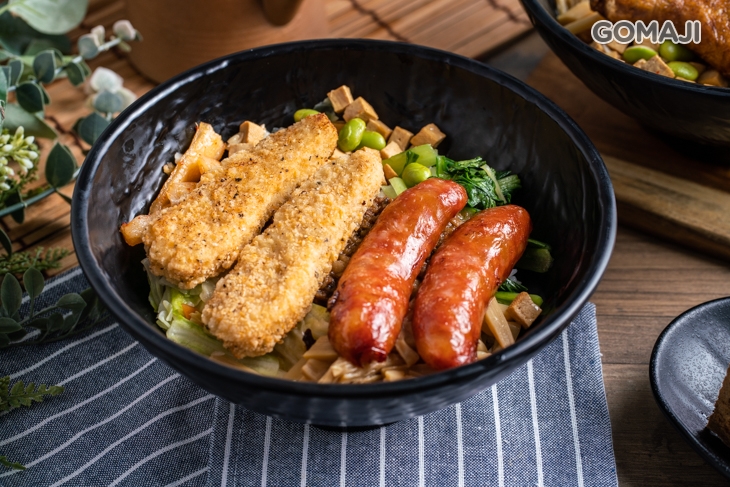 雞柳香腸飯