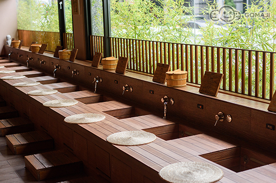 春不荖足湯養身行館(大里行館)