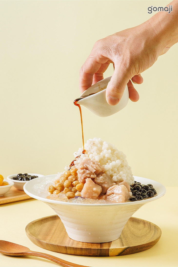 冰戀黑糖漿+固定料b:芋頭+雪蓮+麥片+薏仁