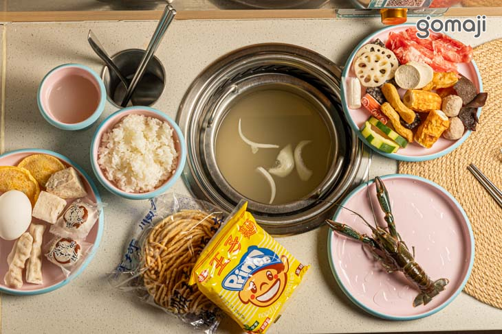 單人迴轉火鍋吃到飽