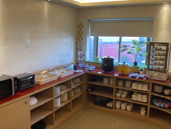 輕食自助吧