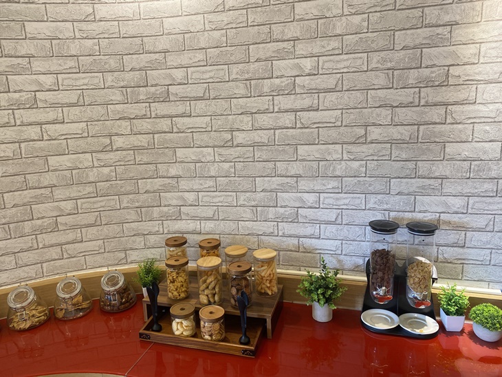  輕食自助吧 
