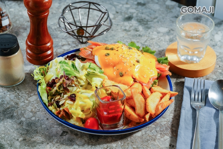 冷燻鮭魚班尼迪克蛋