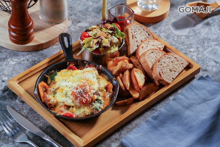 北義焗烤燉豬佐鄉村麵包