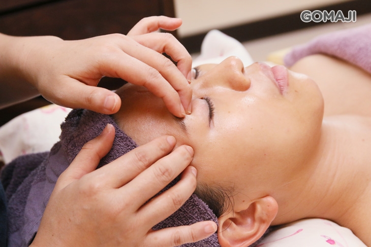 按摩(活氧水果面霜+臉部按摩油)