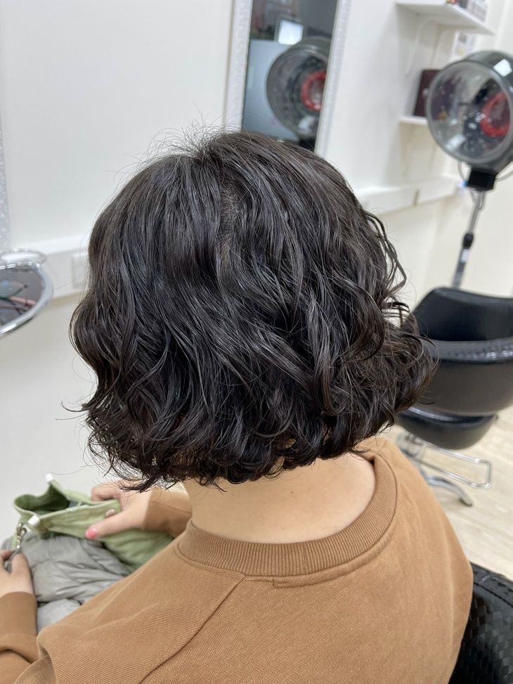 C.限用女性!輕鬆好整理背殺女神!義大利品牌設計燙髮(冷燙/髮根燙/C字灣/劉海 任選一)