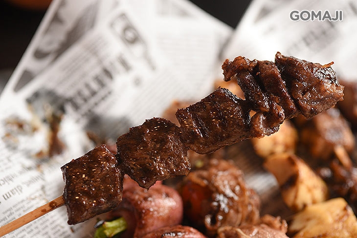 梅花豬串燒/雞腿肉串燒 /牛五花串燒/烤杏鮑菇