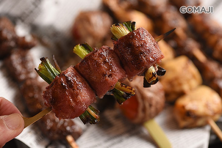 梅花豬串燒/雞腿肉串燒 /牛五花串燒/烤杏鮑菇