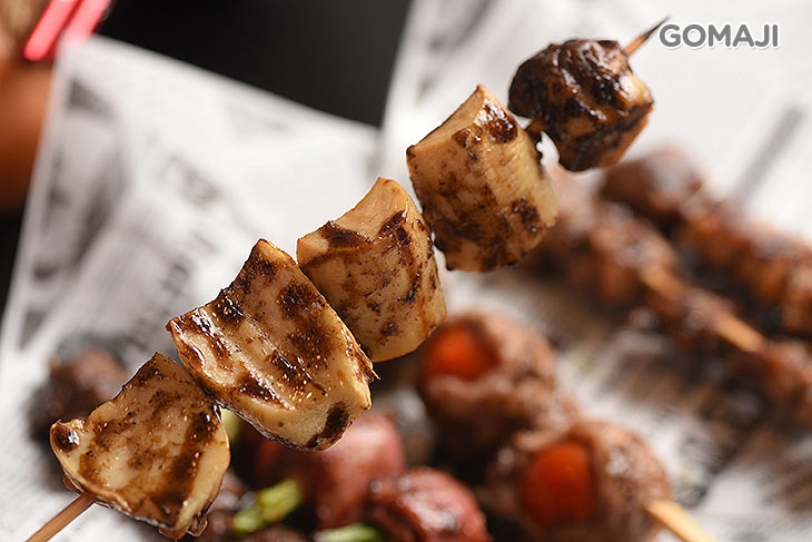 梅花豬串燒/雞腿肉串燒 /牛五花串燒/烤杏鮑菇