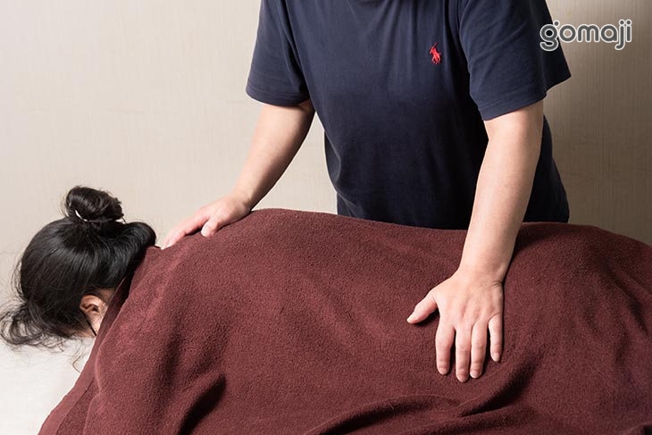 肌肉平衡掌壓鬆筋