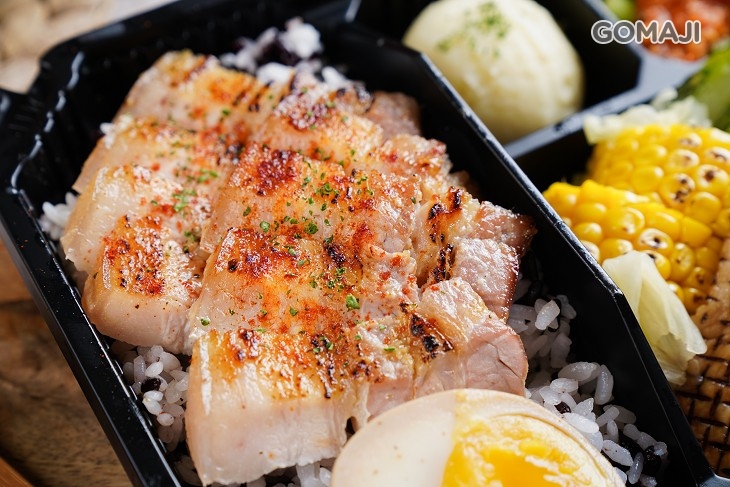 義式香料與台式豆乳豬五花