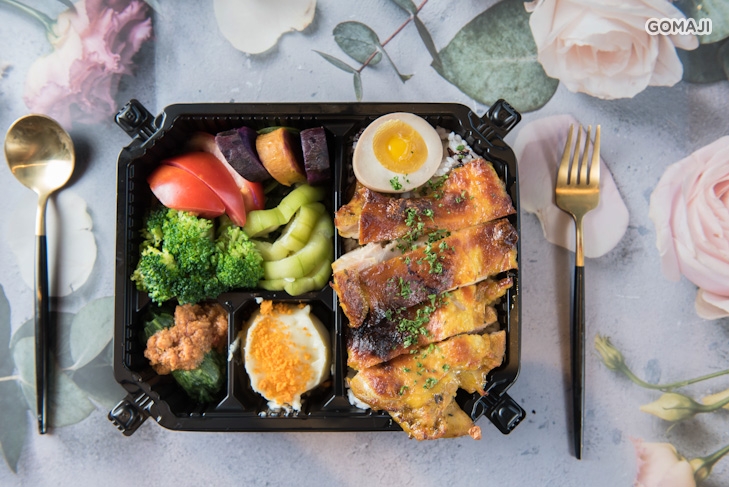 優格咖哩烤雞佐蒔蘿奶醬