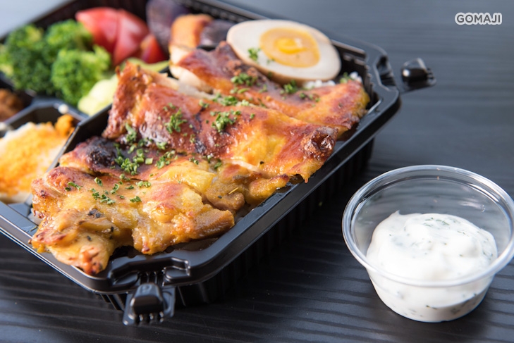 優格咖哩烤雞佐蒔蘿奶醬