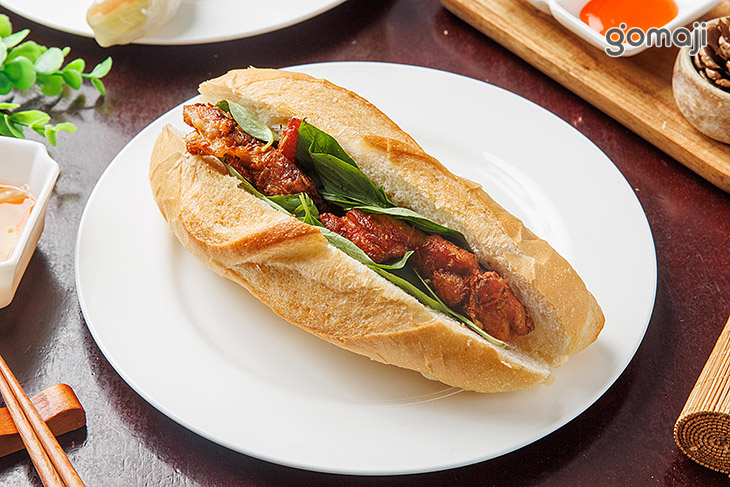 雞腿排法國麵包