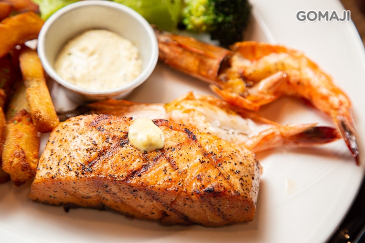 舒肥香煎鮭魚佐大蝦