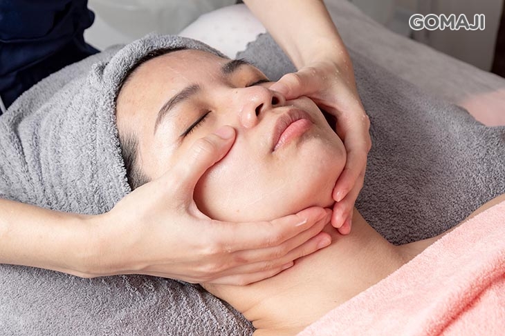 臉部釋壓手技按摩