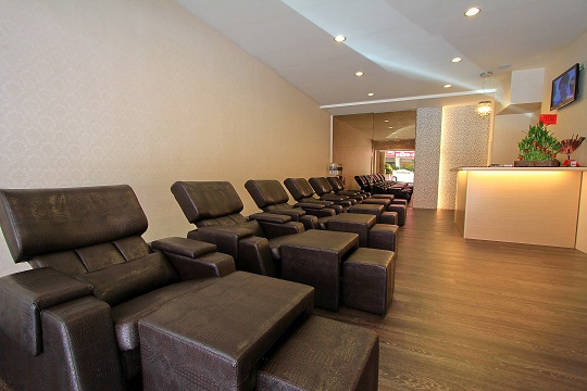 足藝泡腳養生會館(明倫店)