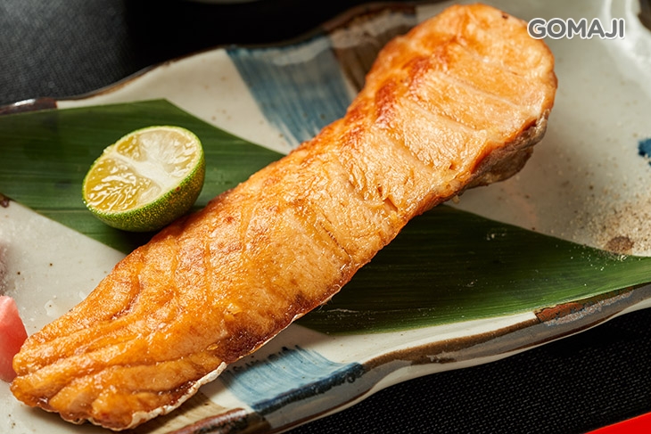 鹽烤鮭魚