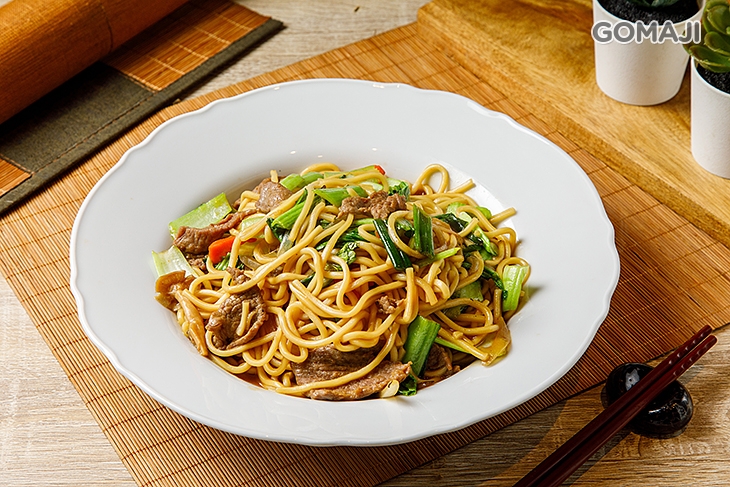 蔥爆牛肉炒麵