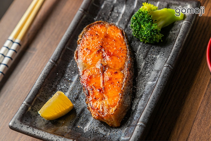 烤鮭魚定食